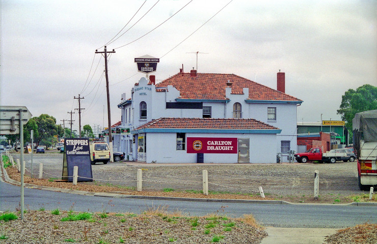 Guiding Star Hotel - 1997 