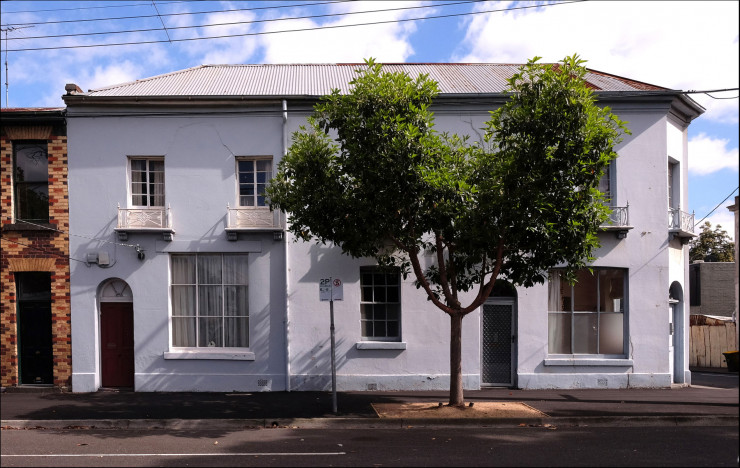 330-334 Dorcas St South Melbourne in sunlight