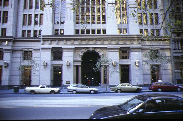 banking chamber commercial bank of australia external entrance