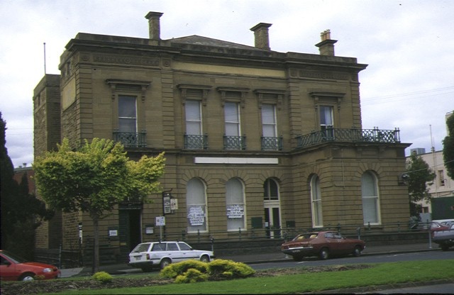 1 former es&amp;a bank geelong front view