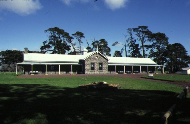 purrumbete camperdown shearer's quarters