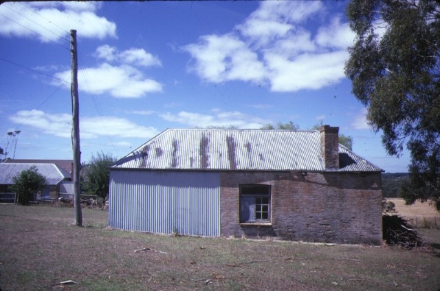 the briars nepean hwy mornington outhouse jan1985