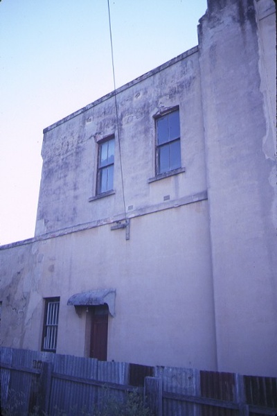 former es&amp;a bank clunes back windows