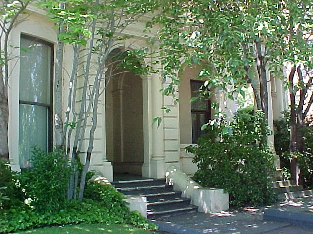 philadephia robertson house clarendon street east melbourne entrance oct1999
