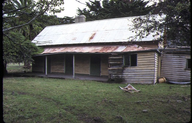 1 monomeith homestead cranbourne front view mar1987