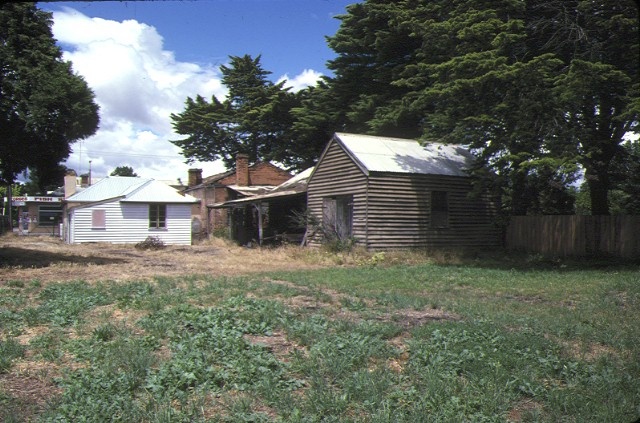 former blacksmiths cottage &amp; shop main street bacchus marsh view of property dec1978