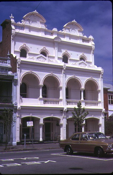1 cramond house 23 queensberry street carlton front view
