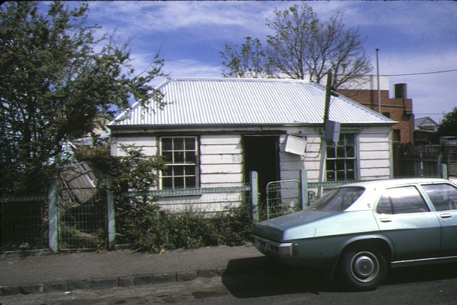 1 residence 11 cox's gardens williamstown front view oct1980