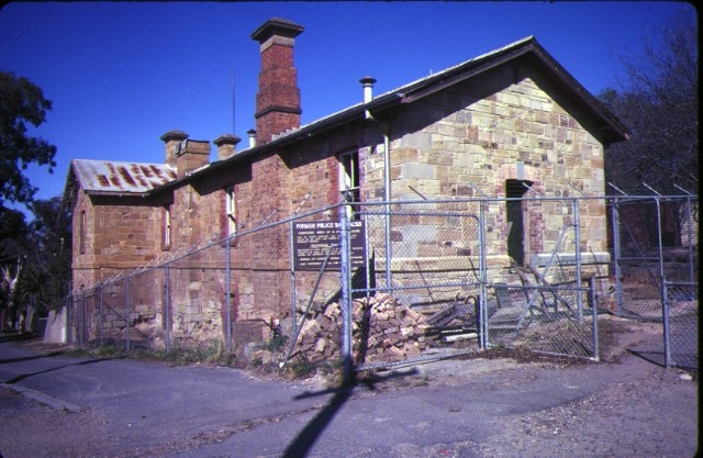 1 old police barracks bendigo side view aug1982