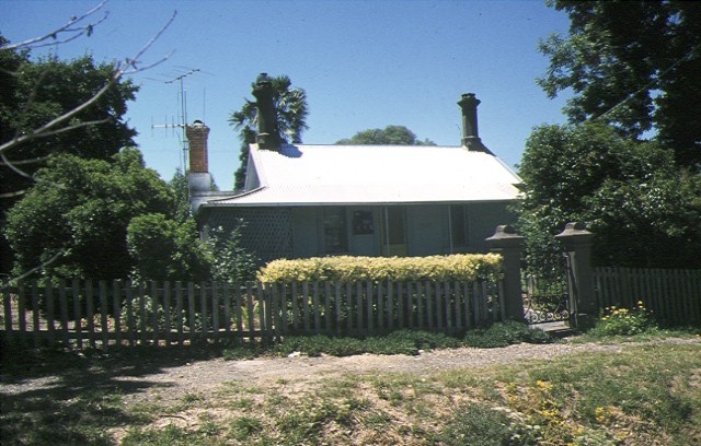 1 chatsworth lodge johnstone street castlemaine front view