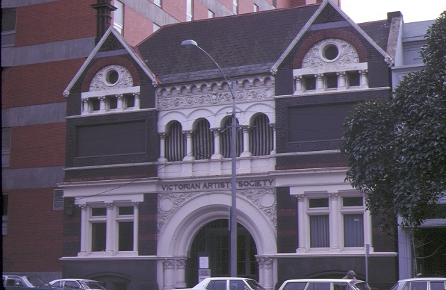 1 victorian artists society albert street east melbourne front view sep1981