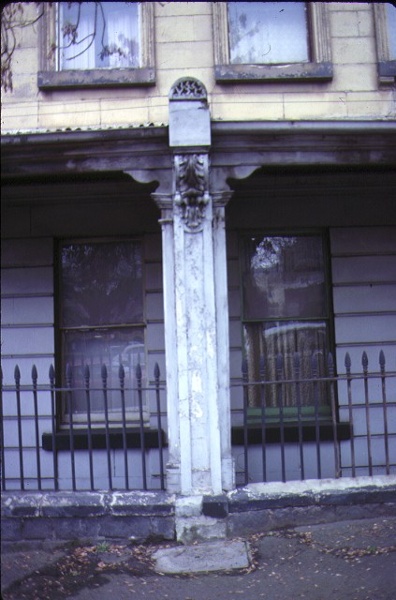 terrace 352 354 victoria parade east melbourne pillar detail jul1980
