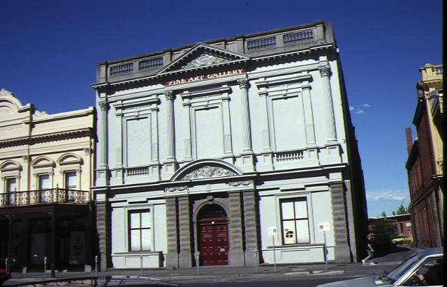 1 fine art gallery ballarat front view feb1990