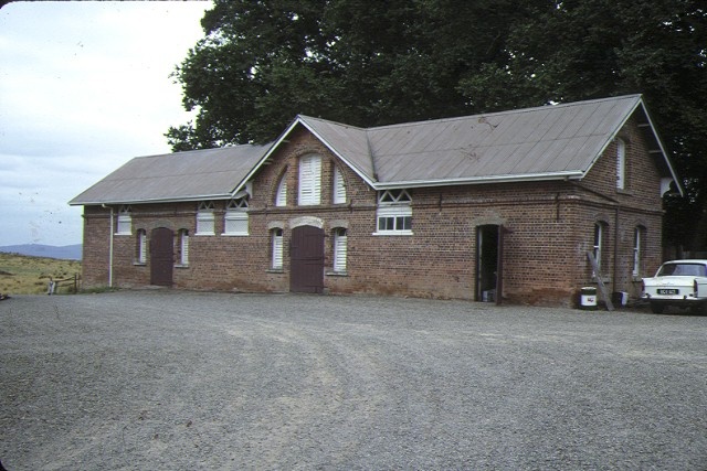 yeringberg maroondah hwy coldstream stables front view dec1987