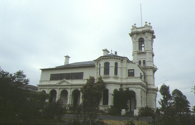 frognall mont albert road canterbury side elevation