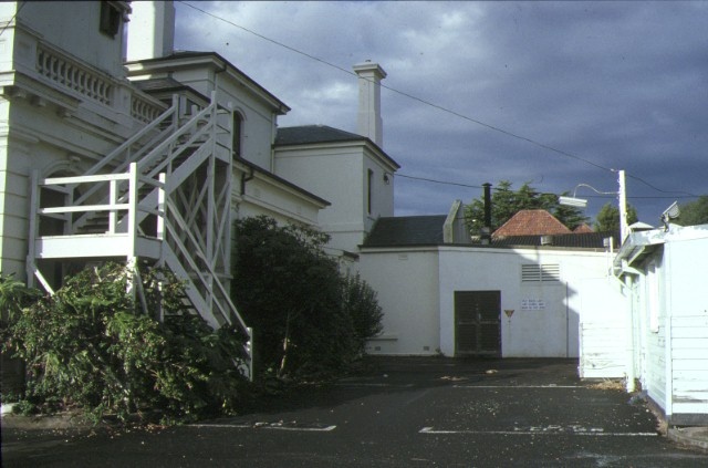 frognall mont albert road canterbury side stairway