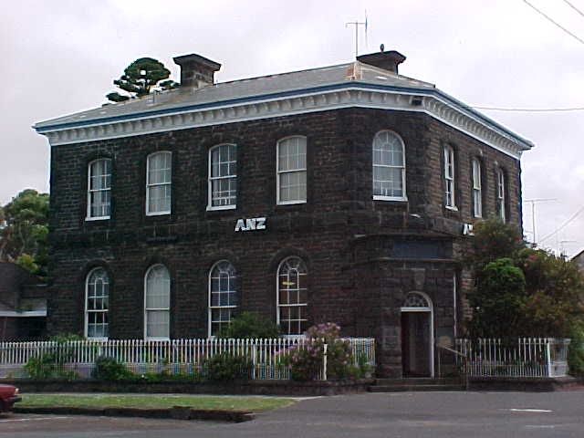 former bank of australasia sackville street port fairy front elevation nov1999