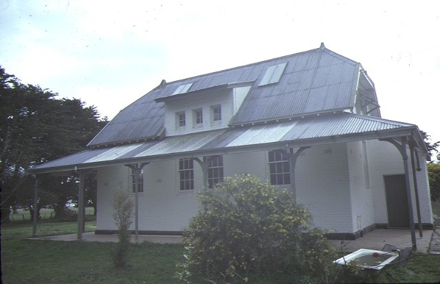 1 former primary school no688 cardigan front view aug1984