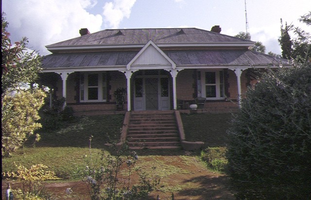 1 hopetoun house evenyl crescent hopetoun front view sep1992