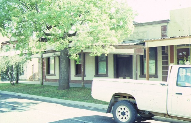 1 former bendigo hotel dunolly front view