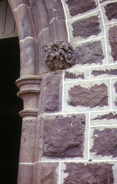 st patricks church sutherland street kilmore entrance archway detail may1989