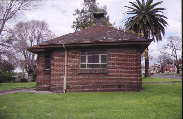 old men's shelter albert street east melbourne rear view