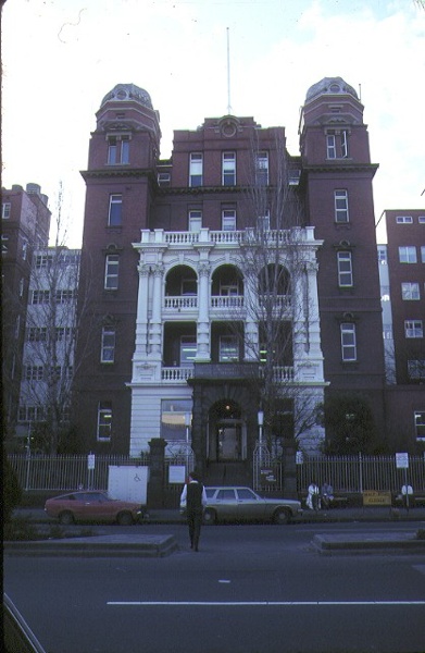 pre 1994 former queen victoria hospital lonsdale street melbourne e block front elevation jul1984