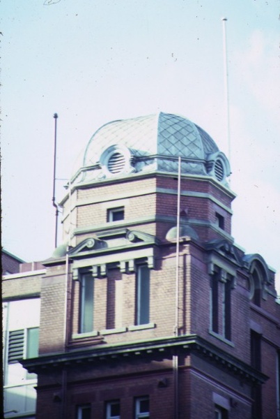 pre 1994 former queen victoria hospital tower &amp; perimeter fence lonsdale street melbourne detail of tower