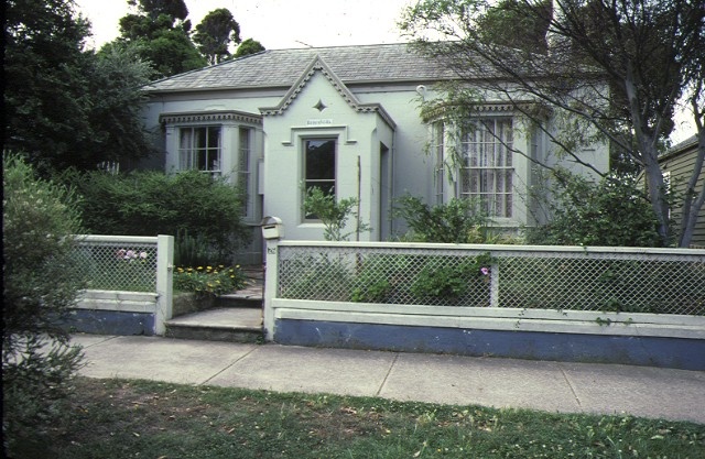 1 rosenfeld king street queenscliff front view mar1984