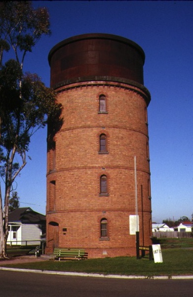 1 former railway water tower comyn avenue murtoa front view