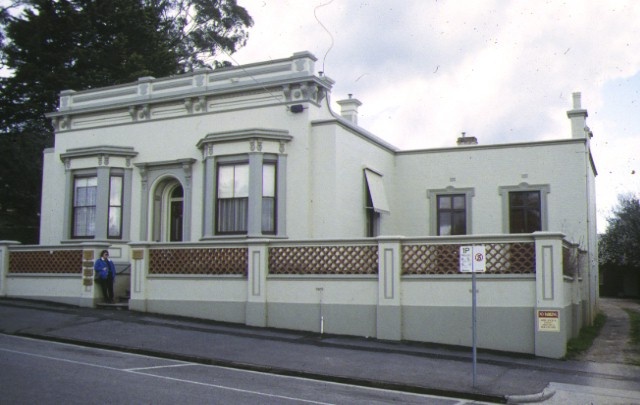 1 medical rooms mostyn street castlemaine front view