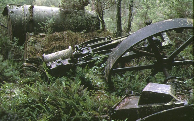 1 dart river gold battery site sipthorpes track corryong machinery remnants