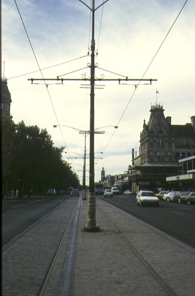 1 tramway poles bendigo street view apr1997