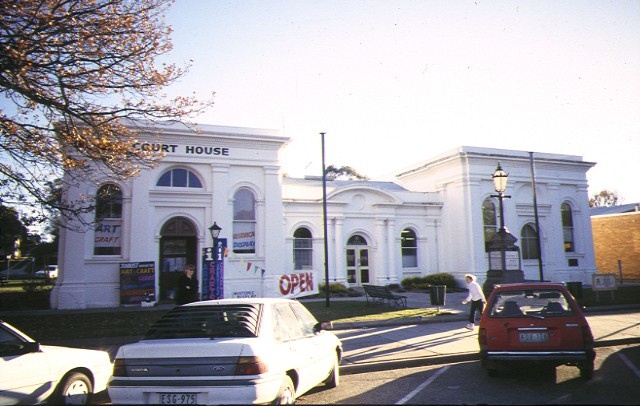 1 former heathcote court house &amp; shire council chambers front view