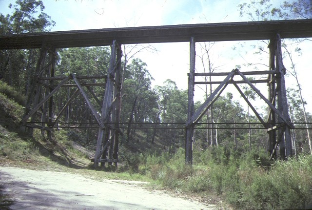 rail bridge nowa nowa trestle detail feb1985