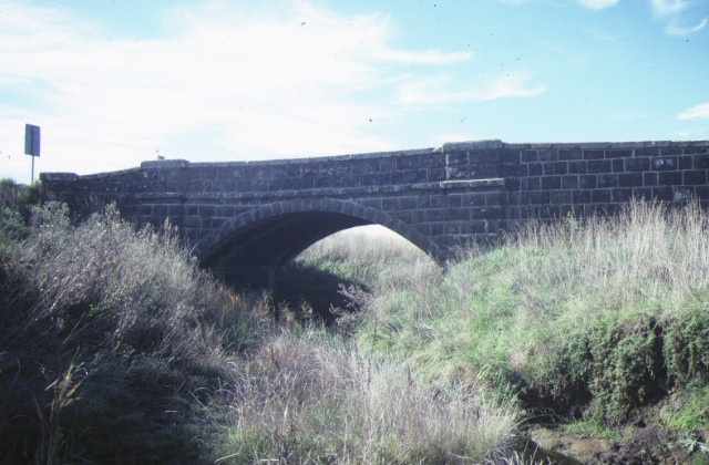 1 bridge over youls creek woolsthorpe side view jun1984