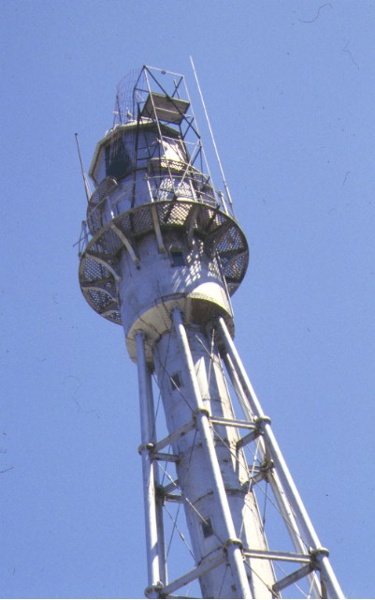 mccrae lighthouse nepean hwy mccrae light detail november 1997