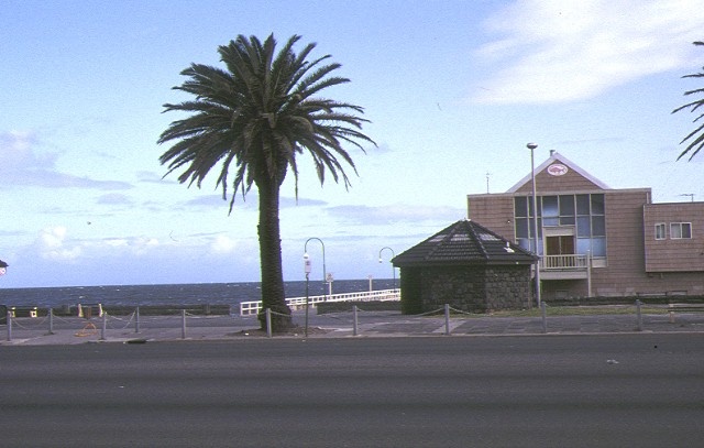 pier off kerford road albert park street view sep1992