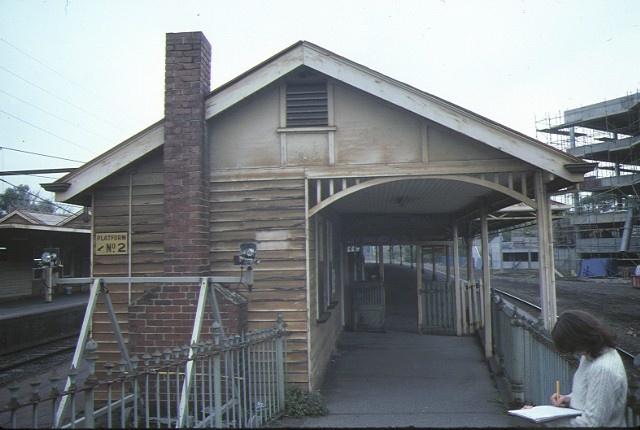 hawthorn railway station centre platform entrance