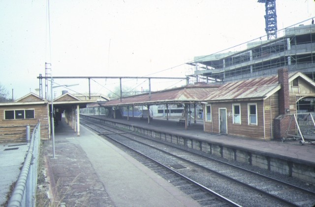 hawthorn railway station end view