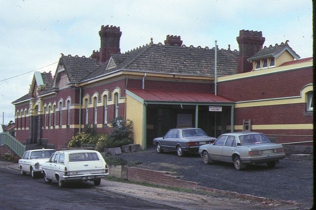 korumburra railway station complex station street korumburra front view may1984