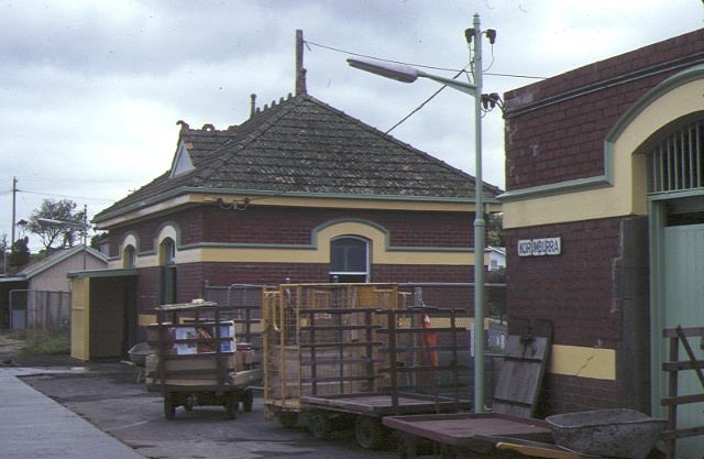 korumburra railway station complex station street korumburra station buildings may1984