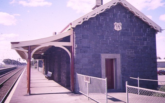 little river station &amp; goods yard school road little river platform side view aug1997