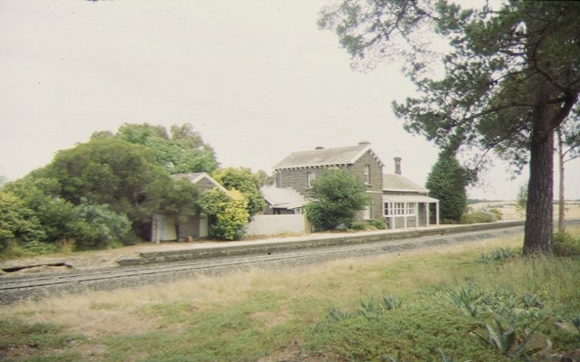 former moorabool railway station streetscape dec1998