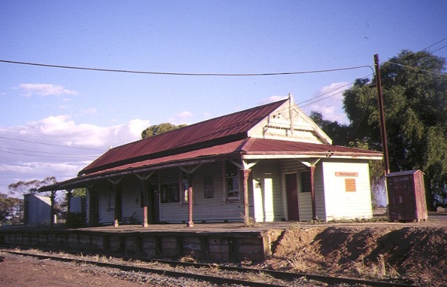 1 wycheproof railway station compelx peel street windsor track view may1984