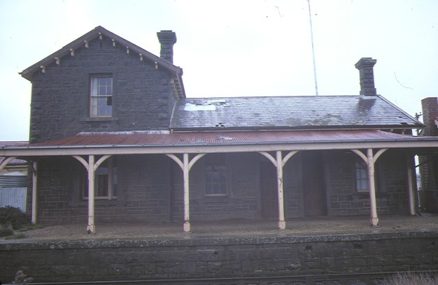 carlsruhe railway station platform view sep1984