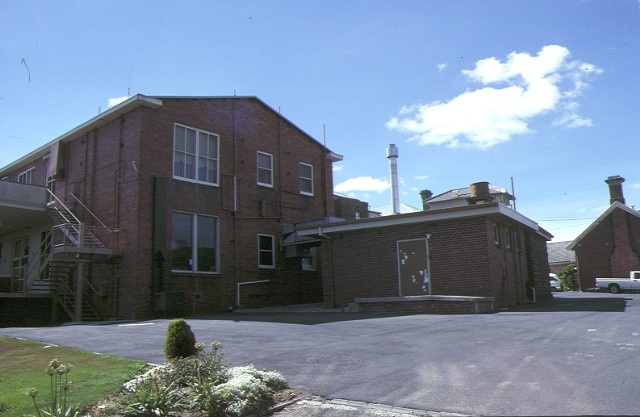 kyneton district hospital simpson street rear view