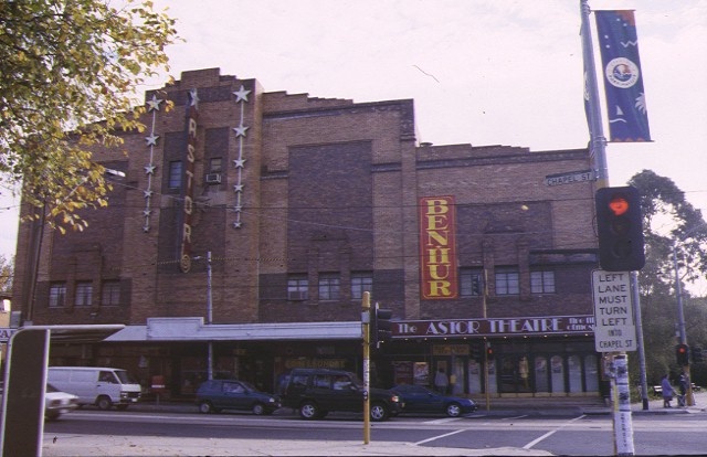 1 astor theatre st kilda front view jun1998