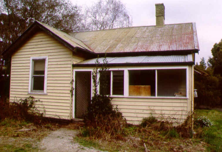 1 mackenzie cottage healesville aug 98