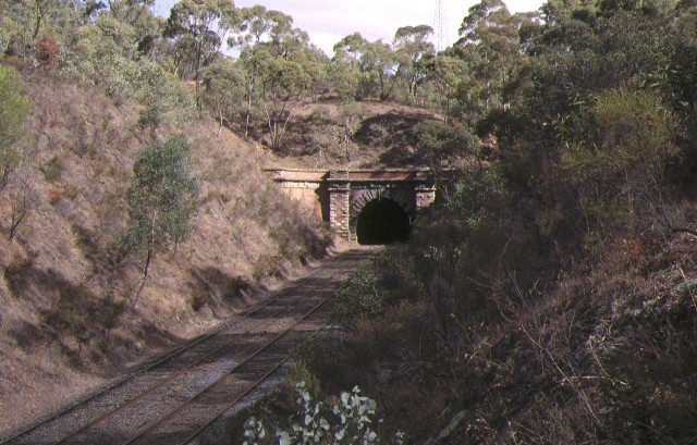 1 big hill railway precinct bendigo tunnel portal apr1998